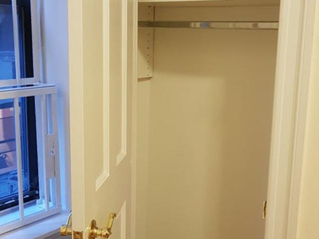 Room for rent in Arverne, New York