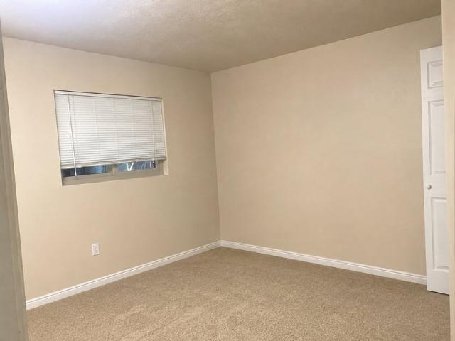 Room for rent in Dry Creek, Sandy