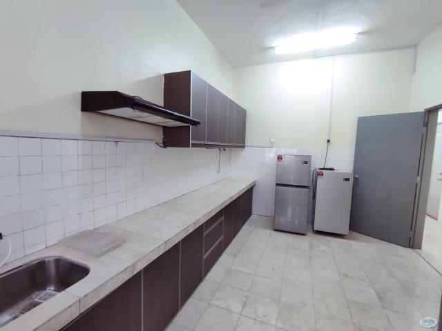Room for rent in Petaling, Damansara Damai