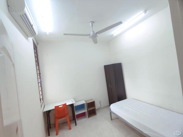 Room for rent in Petaling, Damansara Damai