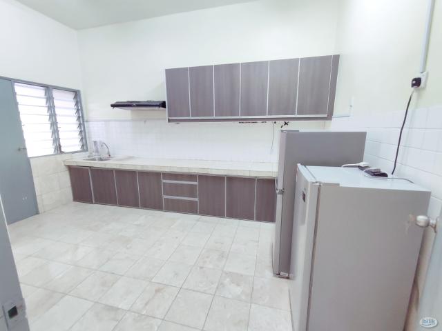 Room for rent in Petaling, Damansara Damai