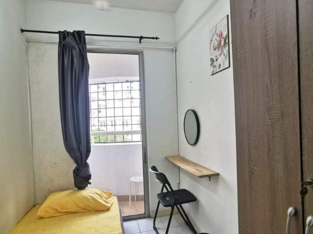 Room for rent in Petaling, Damansara Damai