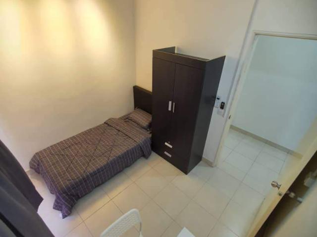 Room for rent in Petaling, Alam Impian