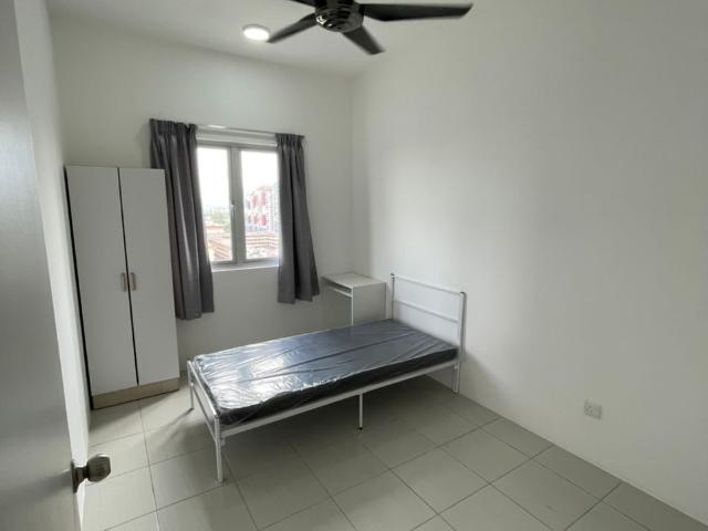 Room for rent in Taman Cemerlang, Majlis Perbandaran Selayang