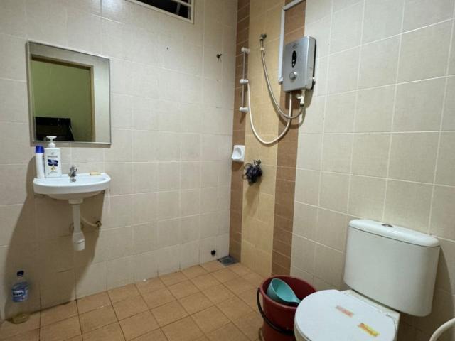 Room for rent in Petaling, Damansara Damai