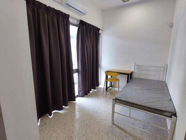 Room for rent in Petaling, Damansara Damai