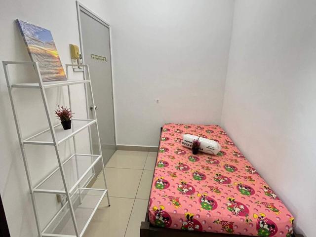 Room for rent in Petaling, Damansara Damai