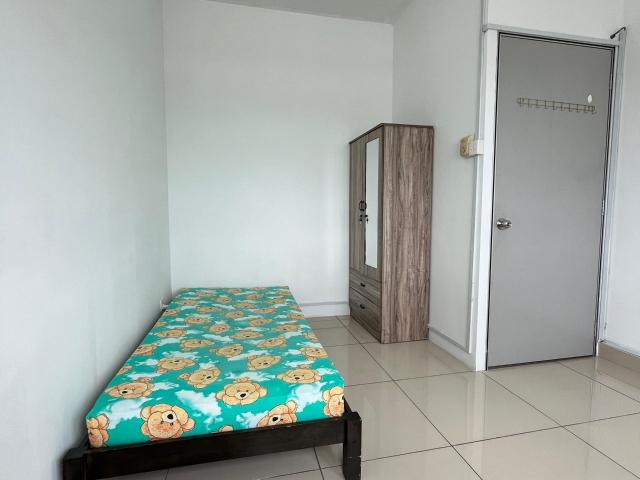 Room for rent in Petaling, Damansara Damai