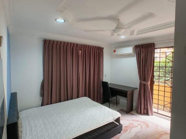 Room for rent in Petaling, Damansara Damai