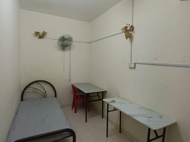 Room for rent in Petaling, Damansara Damai