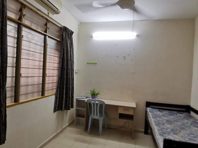 Room for rent in SS 10, Petaling Jaya
