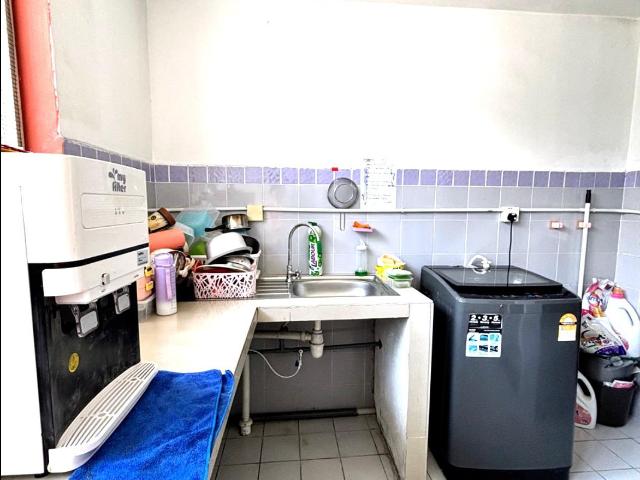 Room for rent in Tanjong Sepat, Selangor