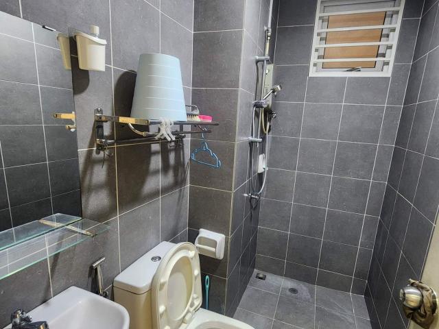 Room for rent in Petaling, Alam Impian