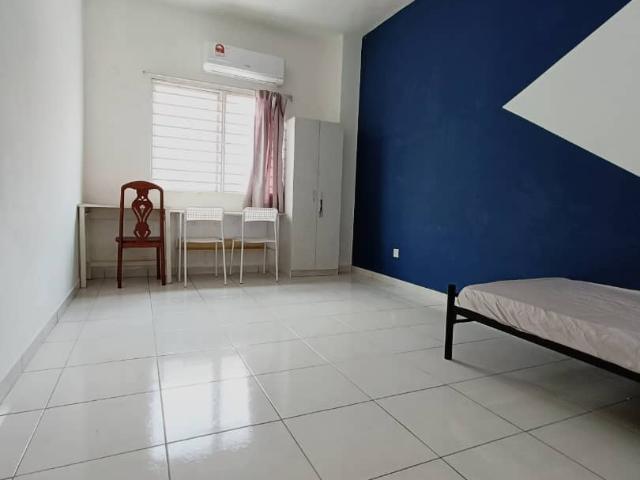 House for rent in Petaling, Alam Impian