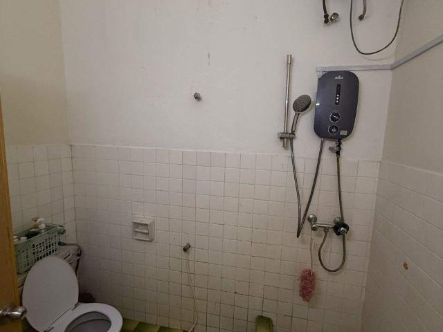 Room for rent in Petaling, Damansara Damai
