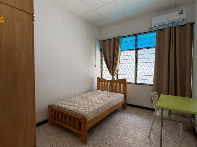 Room for rent in Sungai Gelugor, George Town