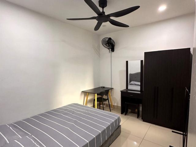 Room for rent in Petaling, Damansara Damai