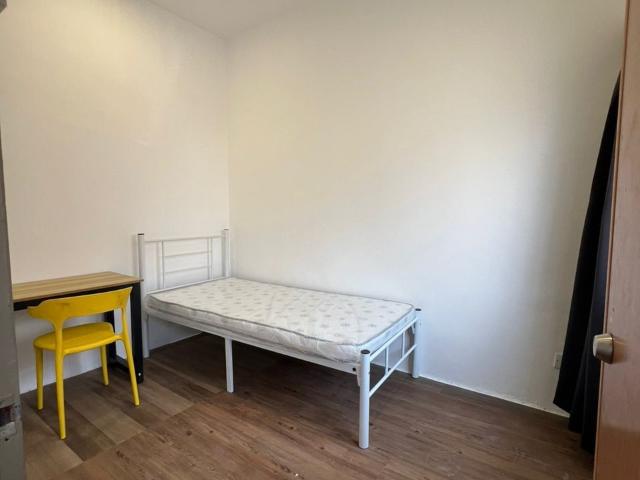 Room for rent in PJU 6, Petaling Jaya