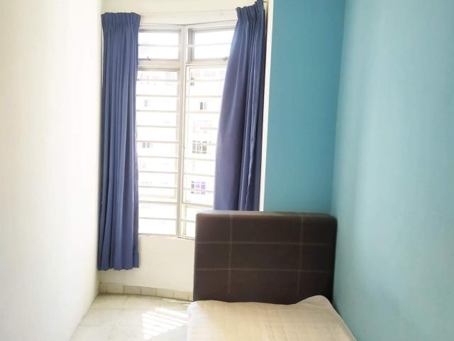 Room for rent in Country Heights Damansara, Kuala Lumpur