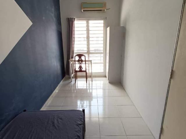 Room for rent in Seksyen U13, Shah Alam