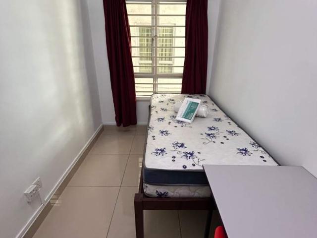 Room for rent in PJU 5, Petaling Jaya