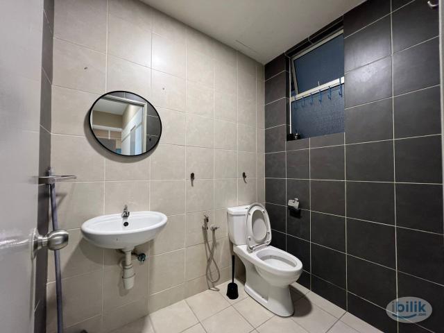 Room for rent in Petaling, Damansara Damai