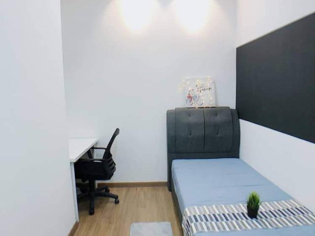 Room for rent in Petaling, Alam Impian
