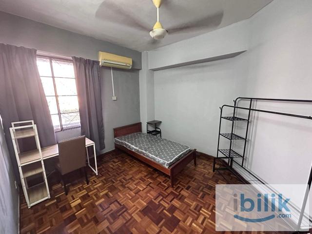 Room for rent in Petaling, Damansara Damai