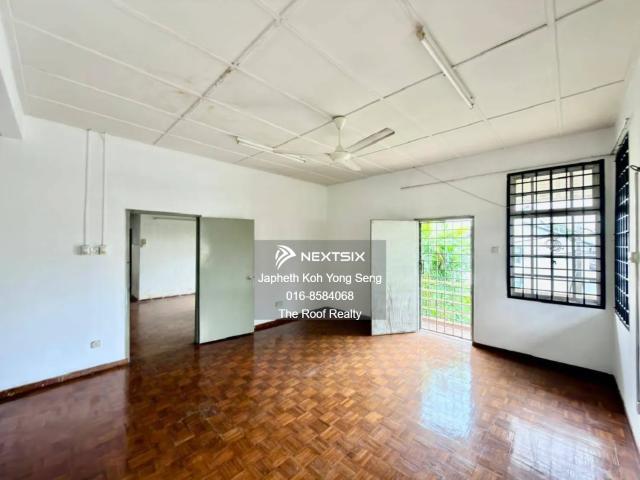 Shop for sale in Johor
