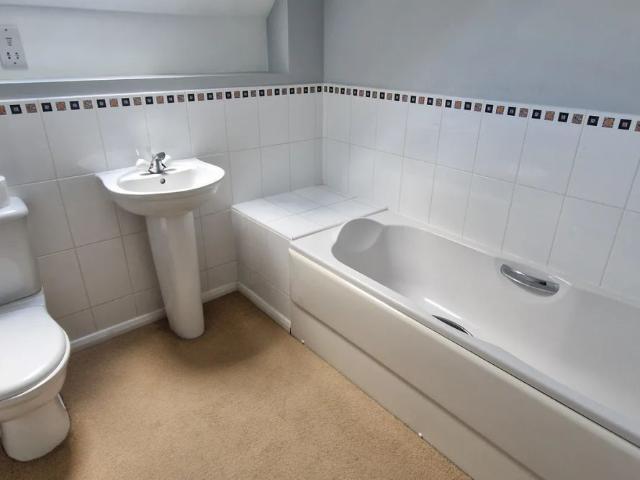 Townhouse for rent in Barholm, Lincolnshire