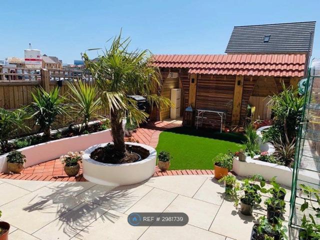 Room for rent in Brooklands, Milton Keynes
