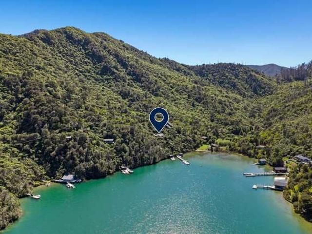 House for sale in Marlborough