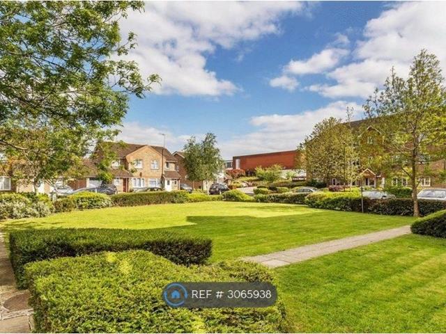 Apartment for rent in Maidenbower, Crawley