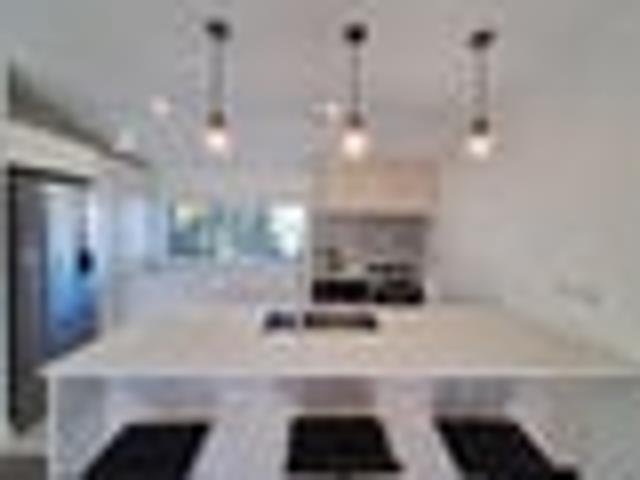 Townhouse for rent in Fendalton, Canterbury