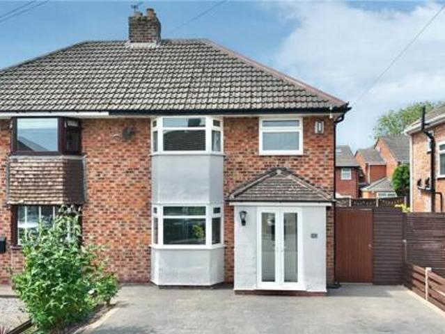 House for sale in Birkenhead, Liverpool City Region