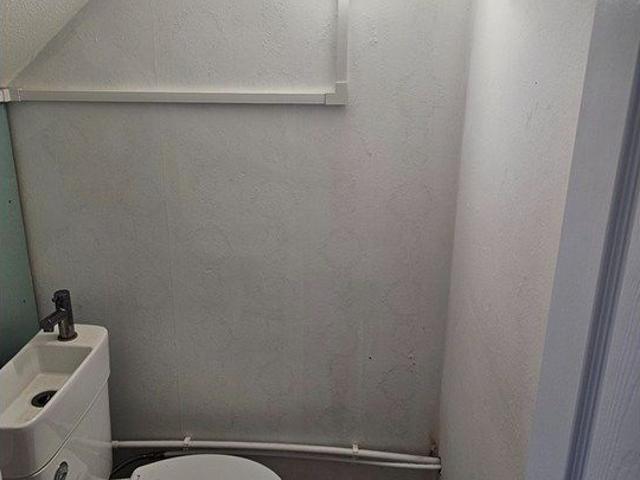 Room for rent in West Heath, Greater London