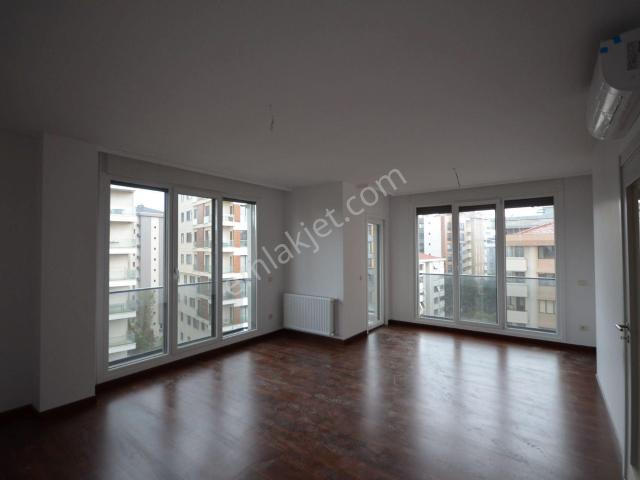 Kalamış, Kadıköy içerisinde kiralık mülk