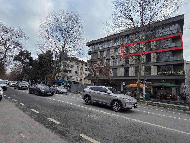 Kadiköy, İstanbul içerisinde kiralık mülk