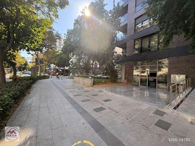 Kadiköy, İstanbul içerisinde satılık Dükkan