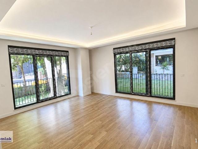 Kadiköy, İstanbul içerisinde satılık mülk