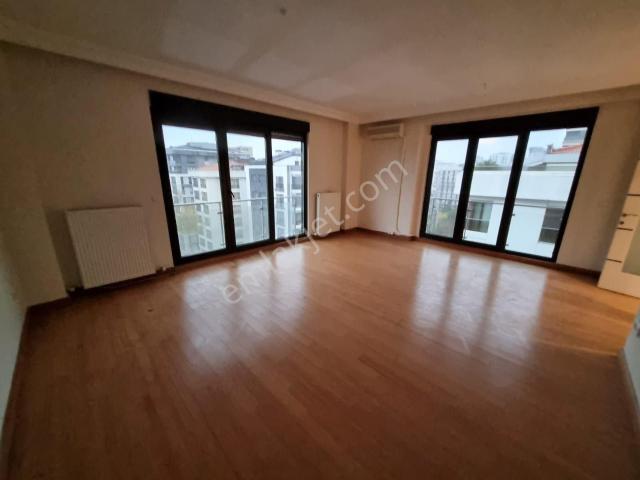 Kadiköy, İstanbul içerisinde satılık mülk