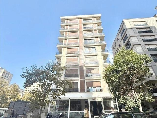 Kadiköy, İstanbul içerisinde satılık mülk