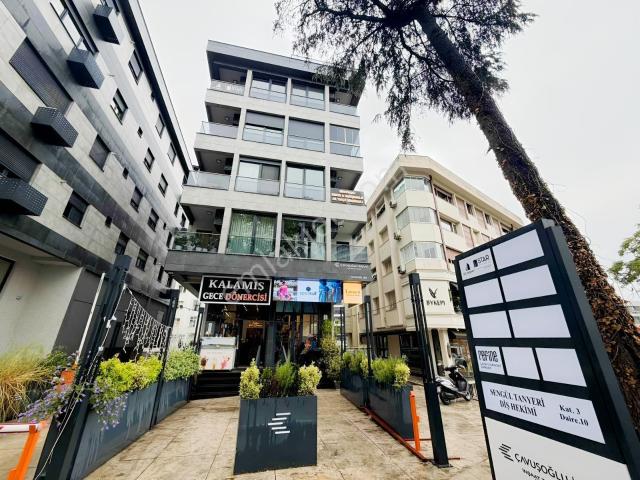 Kadiköy, İstanbul içerisinde kiralık mülk