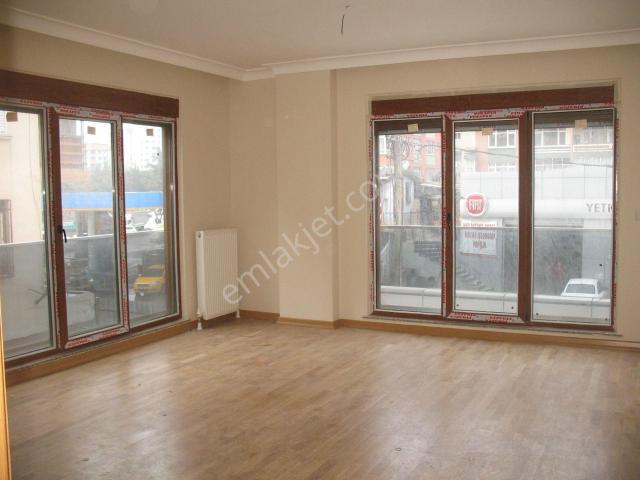 Kadiköy, İstanbul içerisinde kiralık mülk