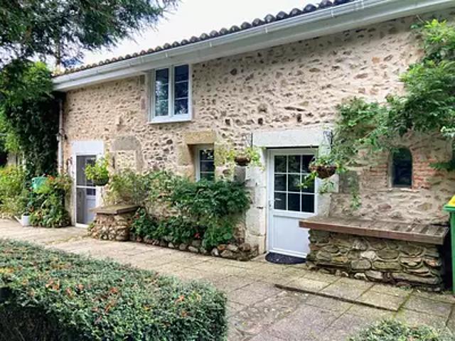 Maison vente à Parthenay, Fenioux