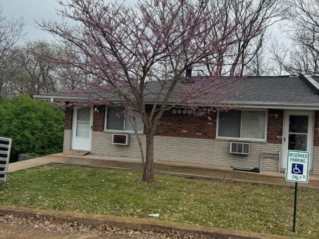 Apartment for rent in High Ridge