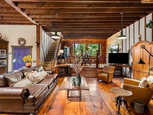 House for sale in Nahant, Essex County