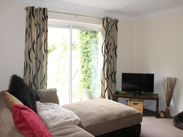 House for rent in West End, Surrey Heath