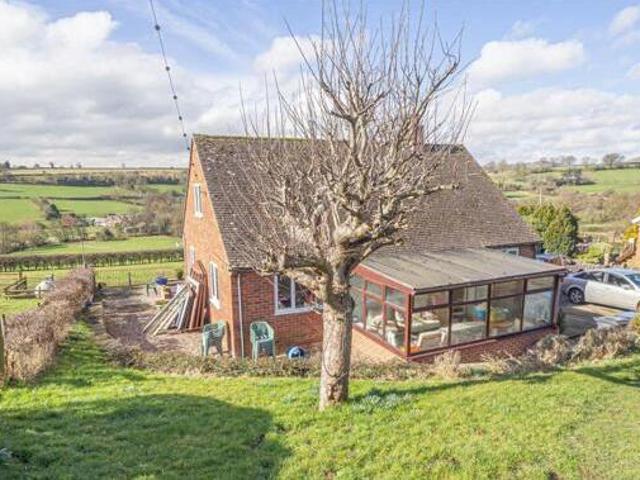 House for sale in Froggatt, East Midlands