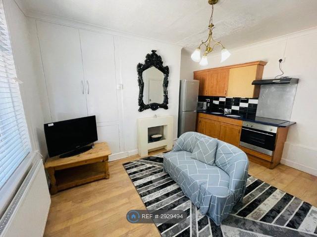 House for rent in Huddersfield, West Yorkshire